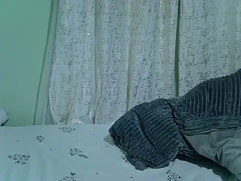 Prettybootty stripchat live cam model