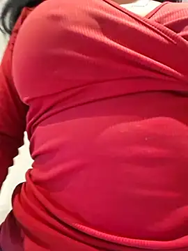 Luianna stripchat live cam model