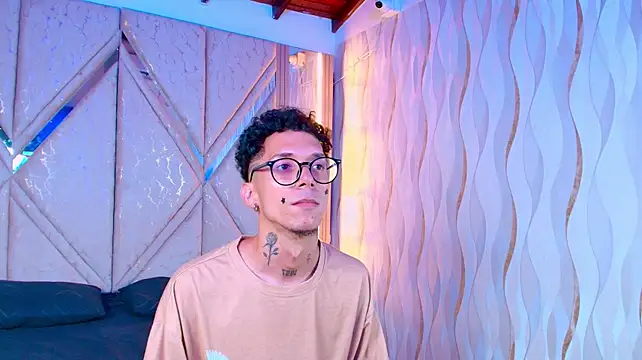 Merlin_2026 stripchat live cam model