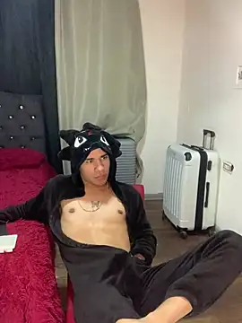 Hamzer_Hazael01 stripchat live cam model