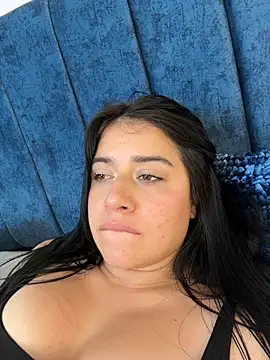 KallyMyller1 stripchat live cam model