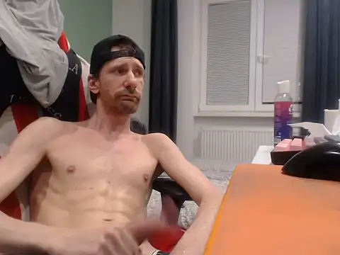 iLoveElusiveCats stripchat live cam model