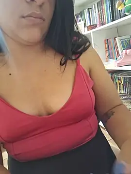 euahotmarii3 stripchat live cam model