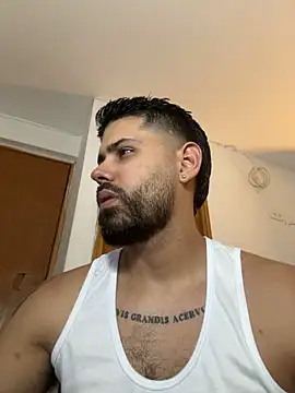 justin-tate stripchat live cam model