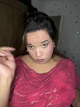 biaray23 stripchat live cam model