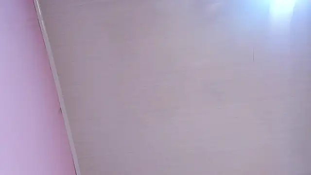 KarinaGirando stripchat live cam model
