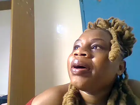 ebonitah stripchat live cam model