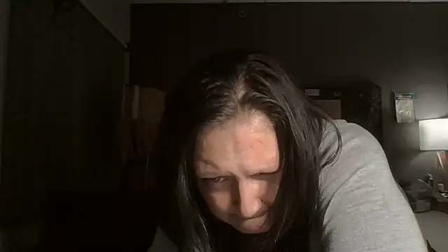 Adelaidesky stripchat live cam model