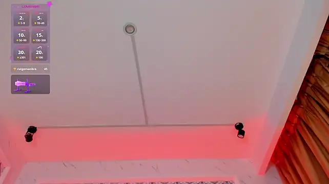 Camila_Pietri stripchat live cam model
