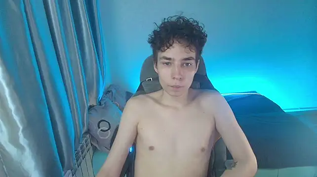 Adam_Kroy stripchat live cam model