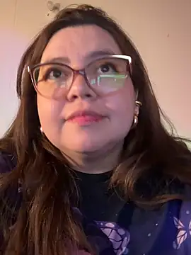 Just_caroline stripchat live cam model