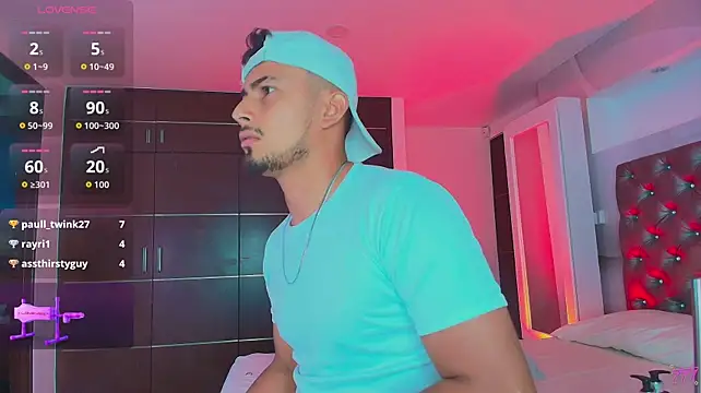 Valentiinoss stripchat live cam model
