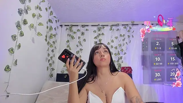 EmiliaRose1_ stripchat live cam model
