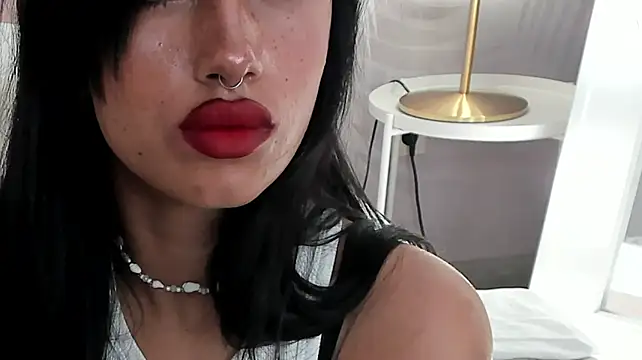 MichelleHeat stripchat live cam model