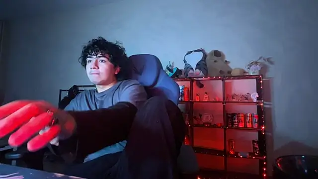_ELIGOS_ stripchat live cam model