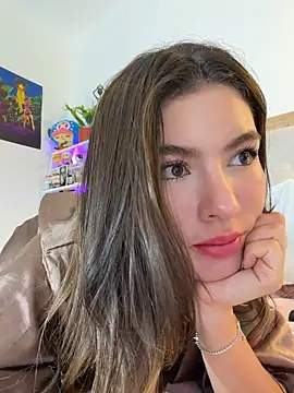 Your_Honeey stripchat live cam model