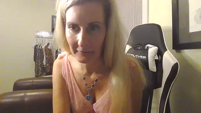 Userpac stripchat live cam model