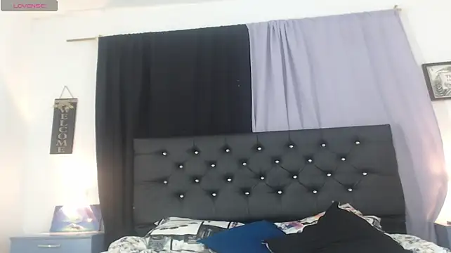 Samara_Hill_ stripchat live cam model