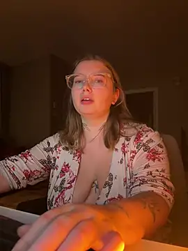 pigtailzz stripchat live cam model