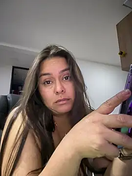 Ixchel_Anaid stripchat live cam model