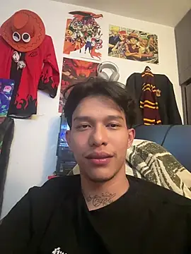 TommyGun_22 stripchat live cam model