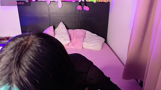 OnlyBabyJuliet stripchat live cam model