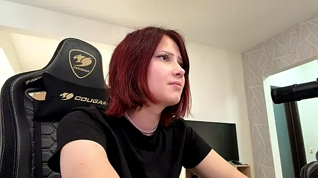 Nikaliva stripchat live cam model