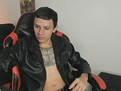 Masterdave7 stripchat live cam model