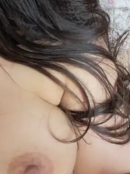 Jinaas stripchat live cam model