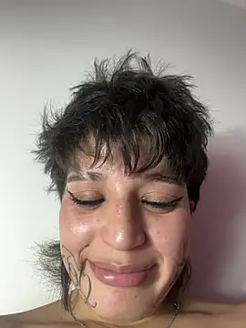 DayanaDG stripchat live cam model