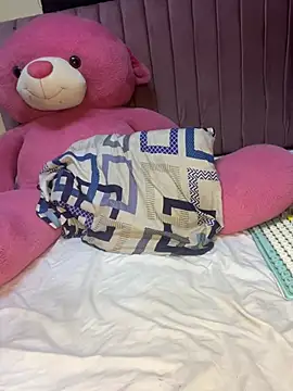 Rouus-wet stripchat live cam model