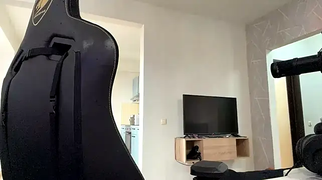 Nikaliva stripchat live cam model