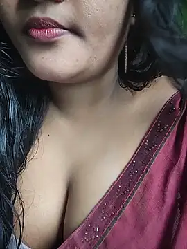Aruna-1 stripchat live cam model