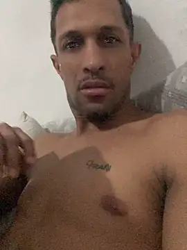 Hendricklavel1 stripchat live cam model