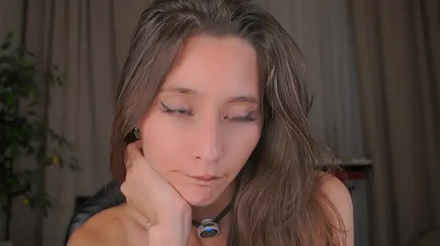 EditaBails stripchat live cam model