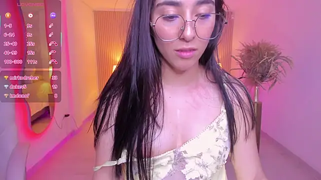 Emilyy_parker_ stripchat live cam model