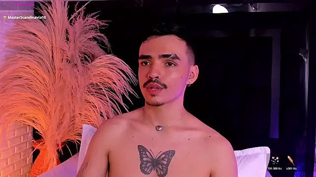 NicoKingg1_ stripchat live cam model