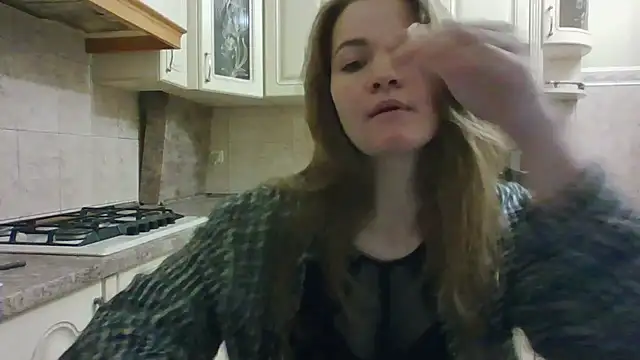 FionaXShine stripchat live cam model