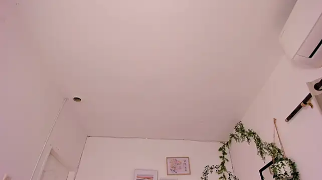 InfamousGirl stripchat live cam model