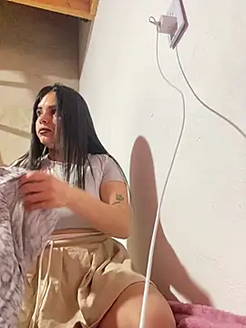 luliporras stripchat live cam model