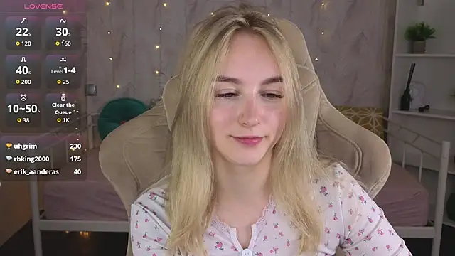 Shy_Polly stripchat live cam model