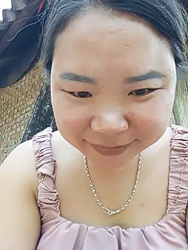 Linh-miulu stripchat live cam model