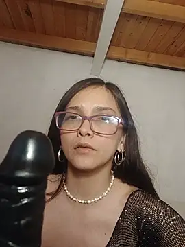 Little_Lulu69 stripchat live cam model