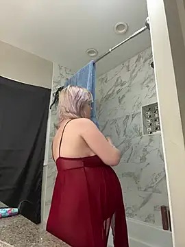 Cutiepiespanks stripchat live cam model