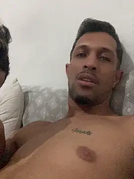 Hendricklavel1 stripchat live cam model