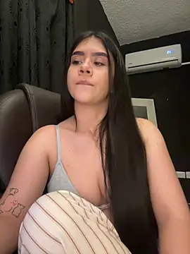 alhaana_ stripchat live cam model
