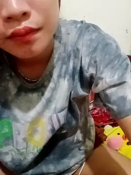 min2002a stripchat live cam model