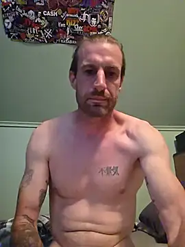 mic198423 stripchat live cam model