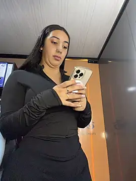Hannahoff stripchat live cam model