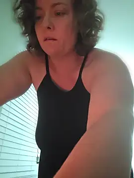 julimonroe stripchat live cam model